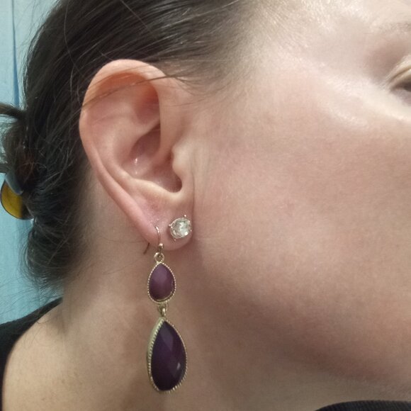 Francesca's purple drop dangle earrings - Picture 2 of 2